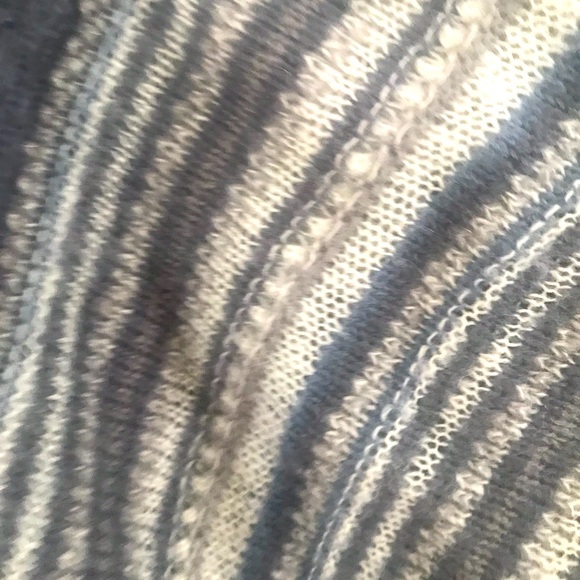 Women’s Adventura Open Cardigan Sweater in Size Medium - Picture 7 of 9